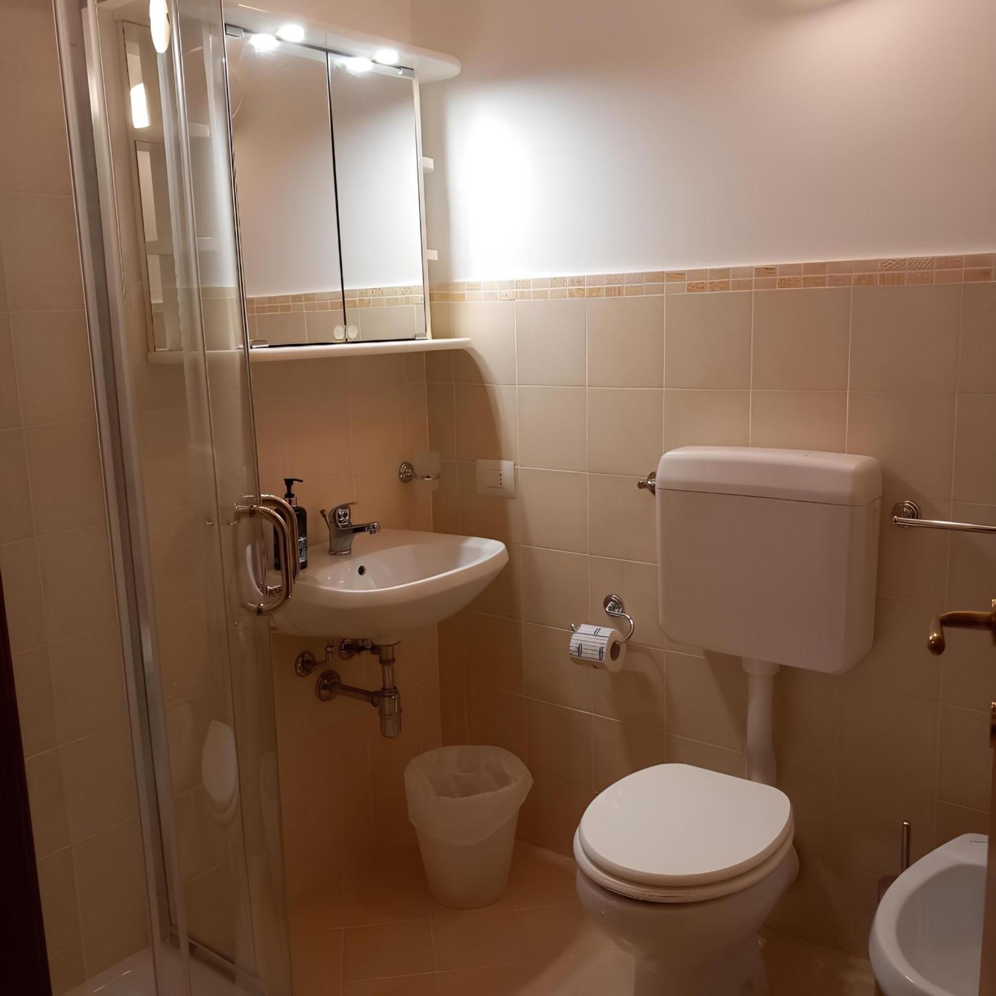 Narbone 42 Hotel Palermo Bagian luar foto
