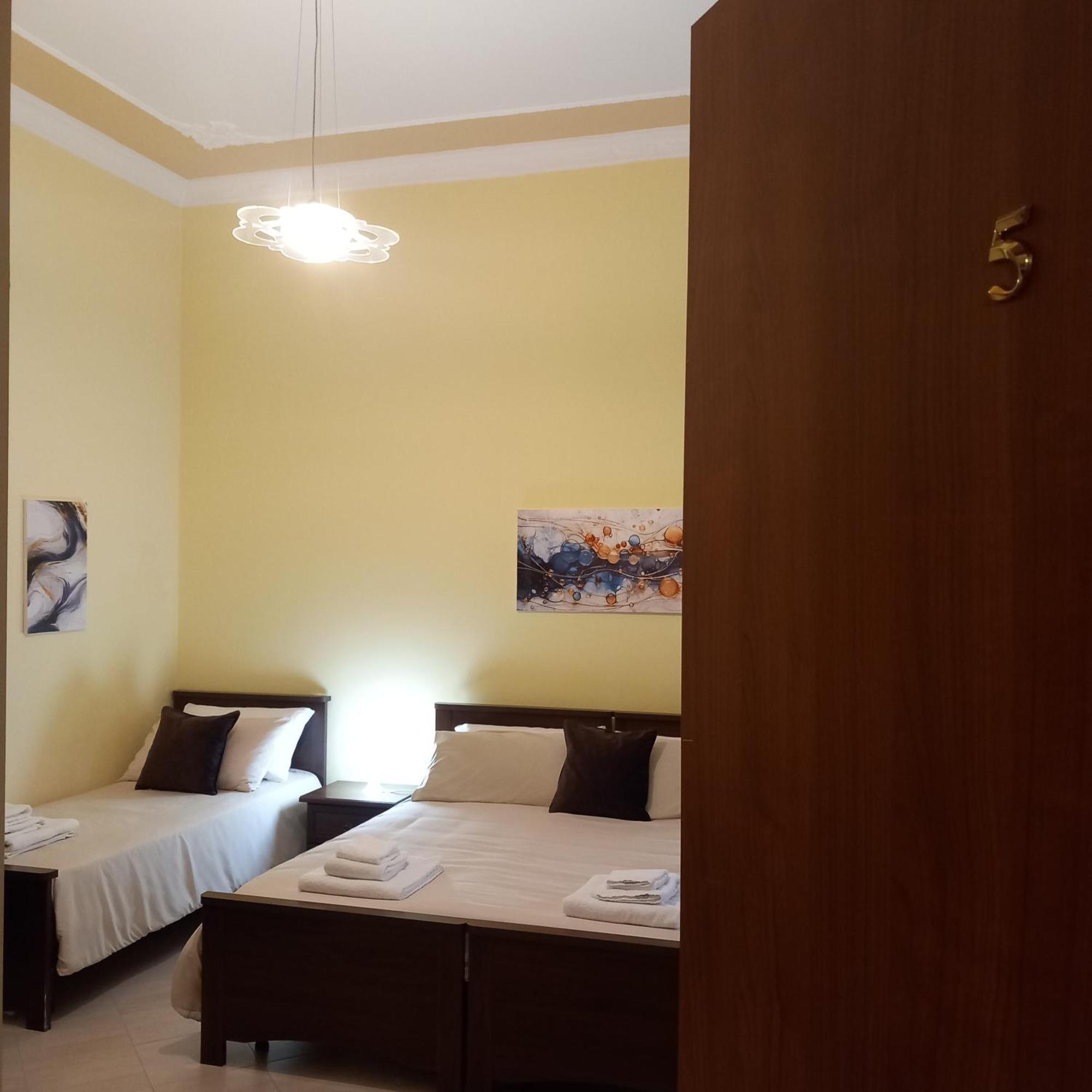 Narbone 42 Hotel Palermo Bagian luar foto